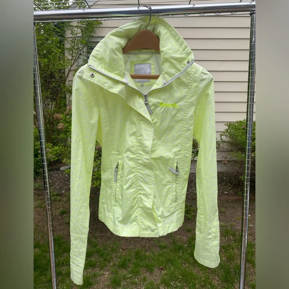 Bench Spring Jacket - Picture 1 of 3